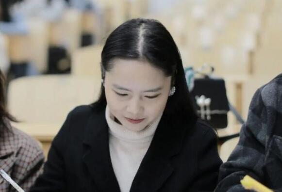 高爾夫旅游職業(yè)學(xué)院進大學(xué)校園 校園高爾夫 模擬高爾夫?qū)W院