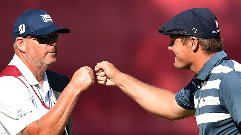 布賴森-德尚博在火箭信貸精英賽上以3桿優(yōu)勢(shì)奪得冠軍 終結(jié)了自己長達(dá)20個(gè)月的美巡賽冠軍荒